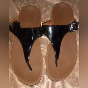 FitFlop Women's Lulu Adjustable Leather Toe-Post Sandals